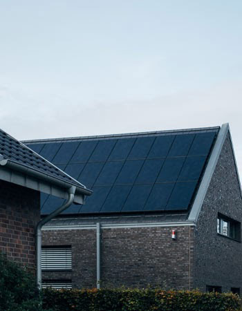 Les panneaux aérovoltaïques récupèrent la chaleur du soleil..