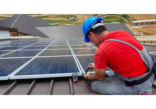L'installation de panneaux solaires est un critère pour vendre de l'électricité à EDF.