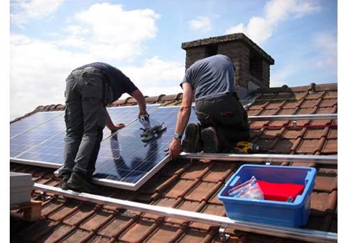 Les panneaux solaire vous donnent l'occasion d'accéder à la prime à l'autoconsommation