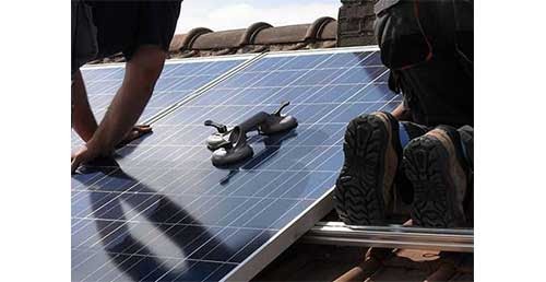 Le panneau solaire Français coûte un peu plus cher