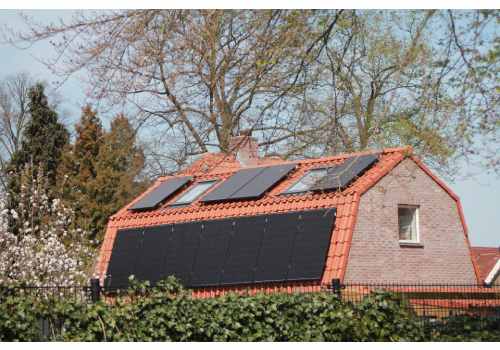 Le panneau solaire amorphe est adapté à différent types de bâtiments.