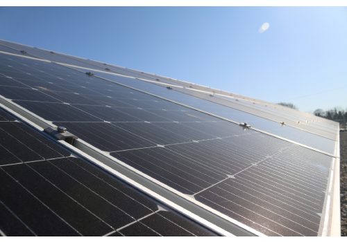 La serre photovoltaïque peut être construite gratuitement