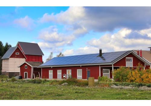 Découvrez comment améliorer le rendement des panneaux solaires thermiques.