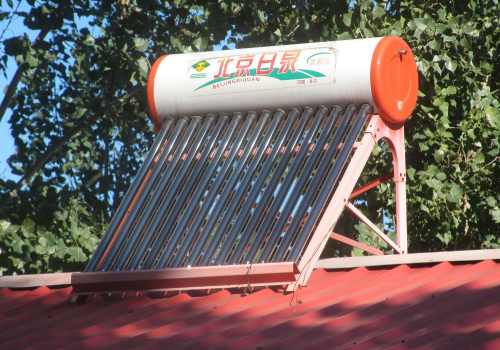 Le chauffe-eau solaire autovidangeable fonctionne par intermittence