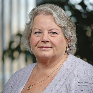 Ruth R.