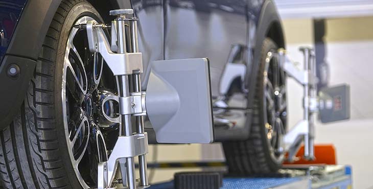 Mantenimiento automotriz servicio de alineacion de llantas