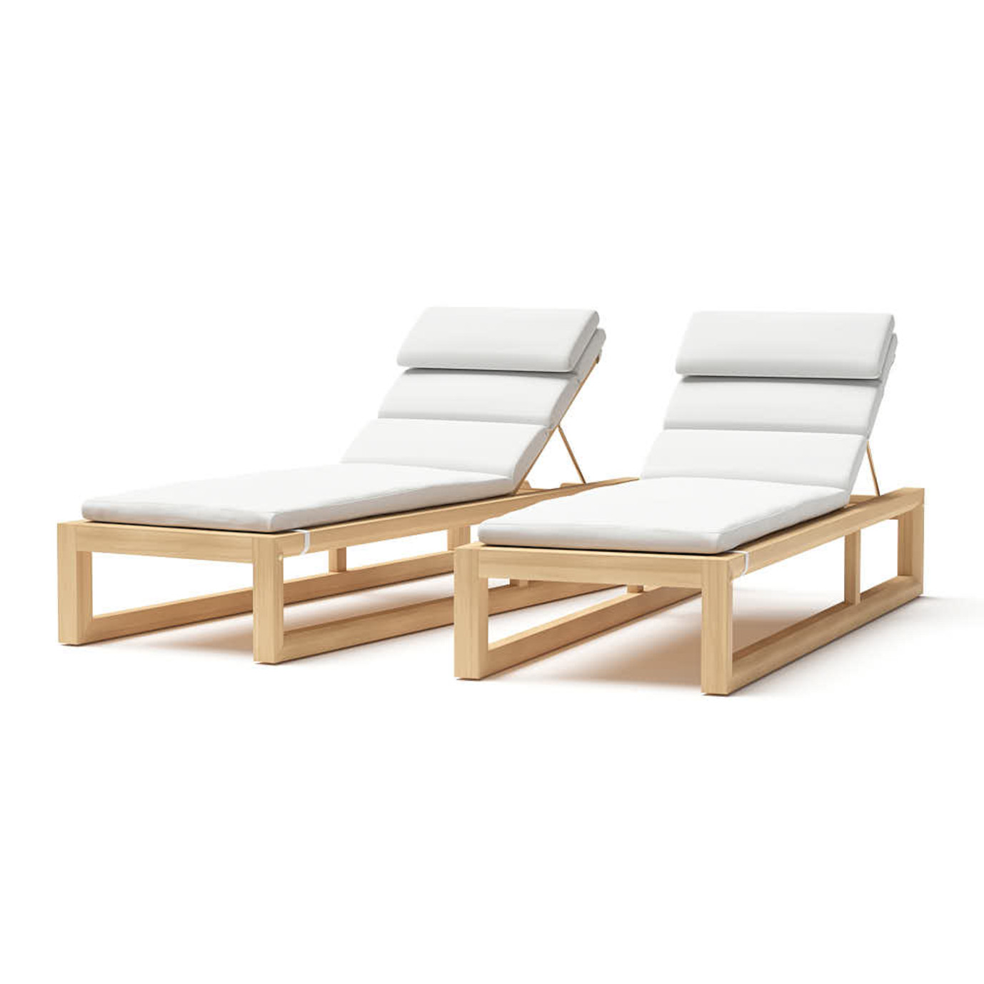 6 Best Pool Lounge Chairs for Airbnbs and Vacation Rentals