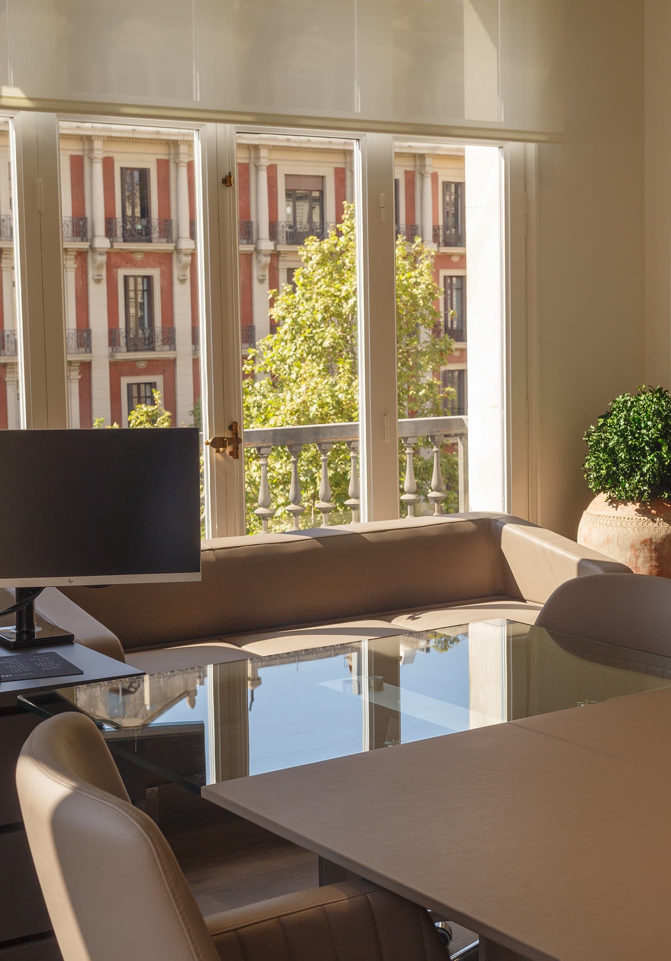 Notary in Barcelona Notary Jesús Benavides Lima