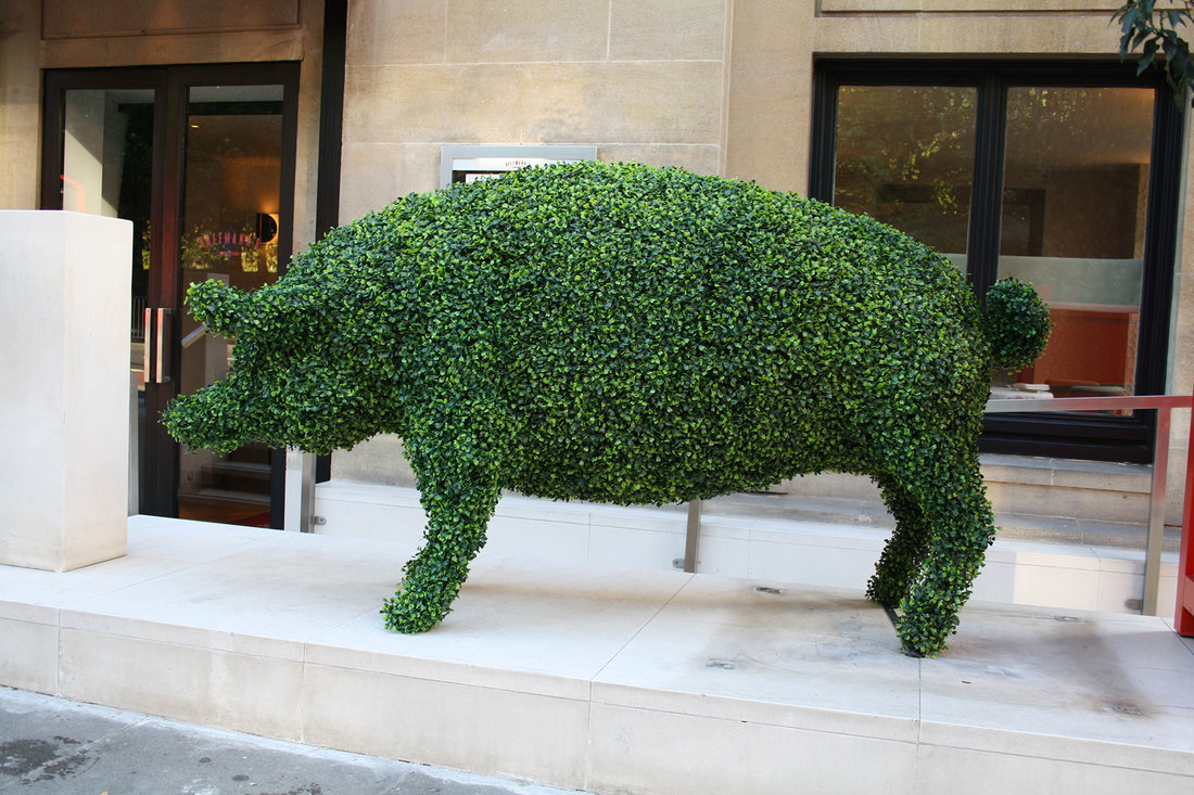 Bespoke Artificial Topiary Animals - Design Example