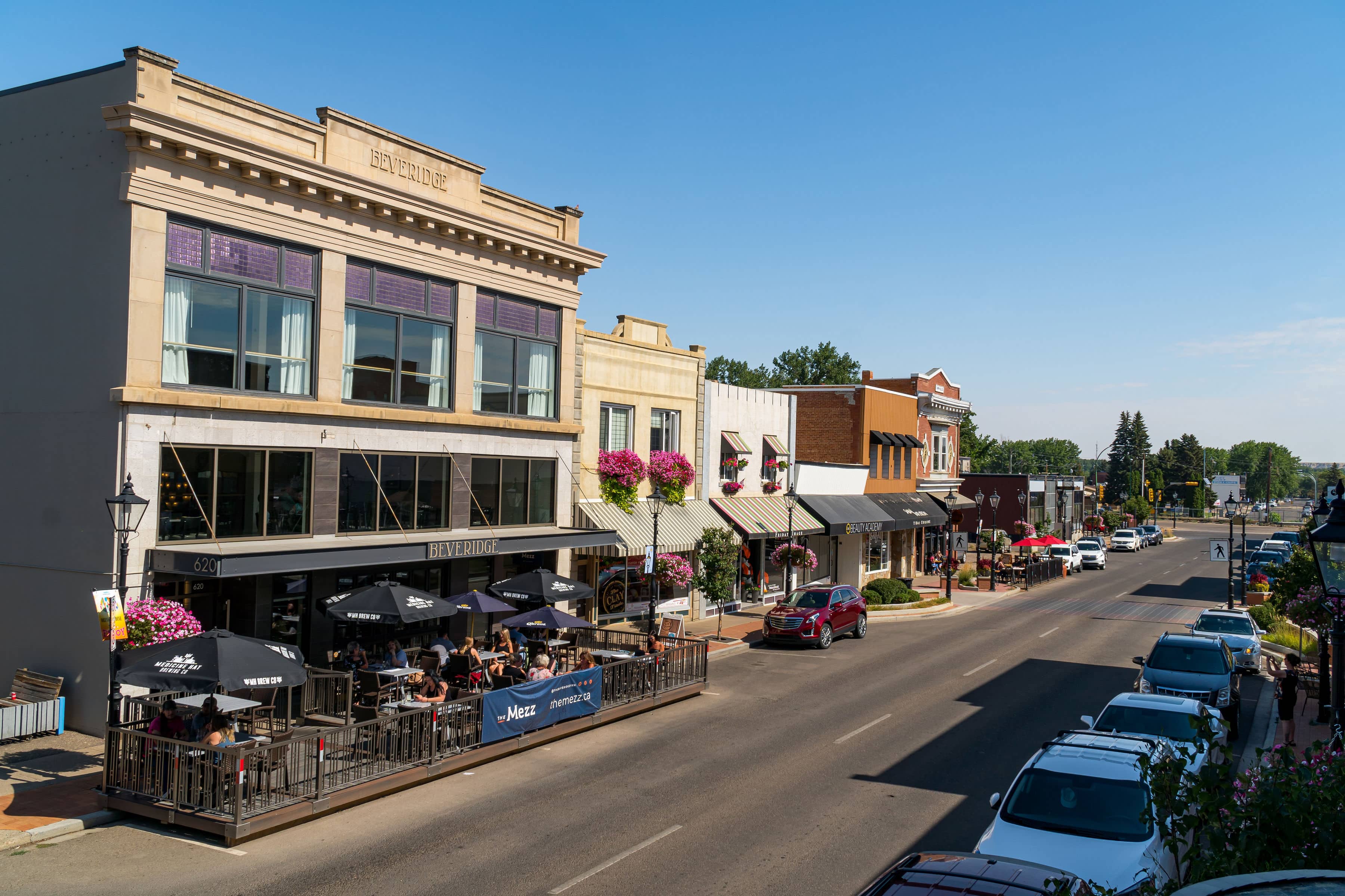 Medicine Hat Obituaries - ujyg12l