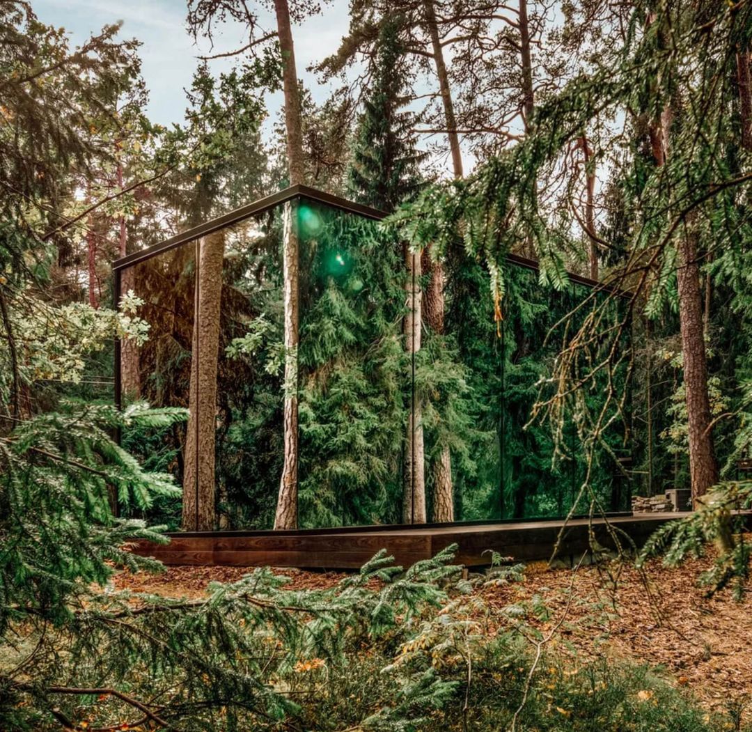 Mirror Cabin Bolt Farm Treehouse