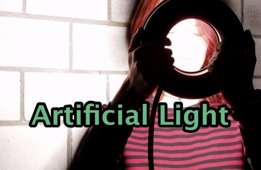 Best YouTube Lighting for Your Videos - The Ultimative Guide | tubics