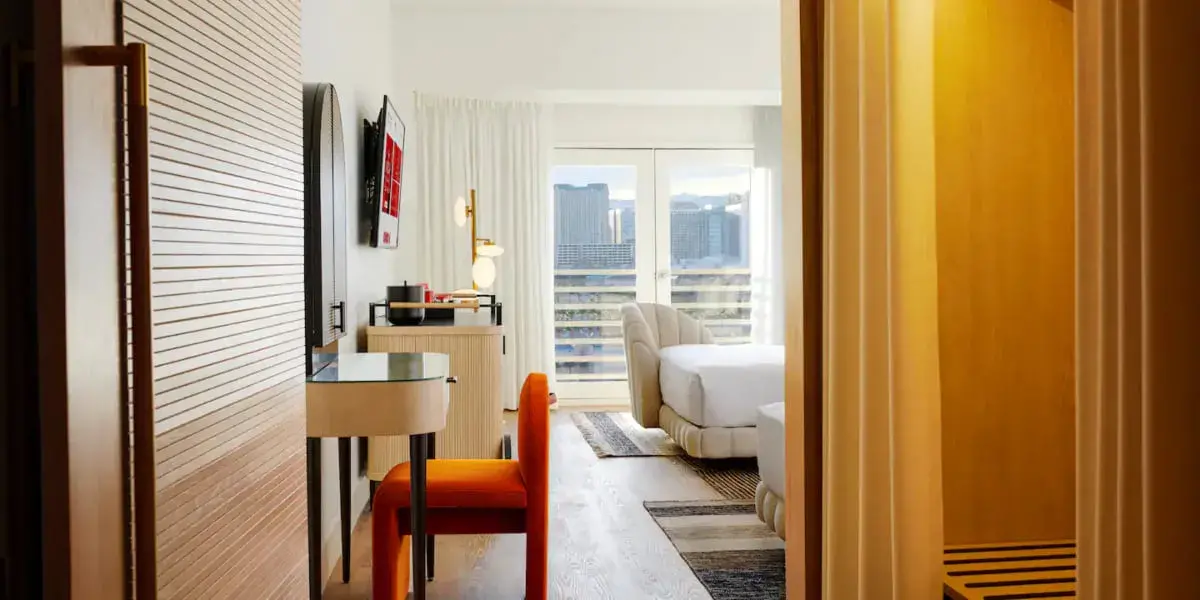 Canyon/Opal Tower Chamber Double Queen Strip View Virgin Hotels Las Vegas