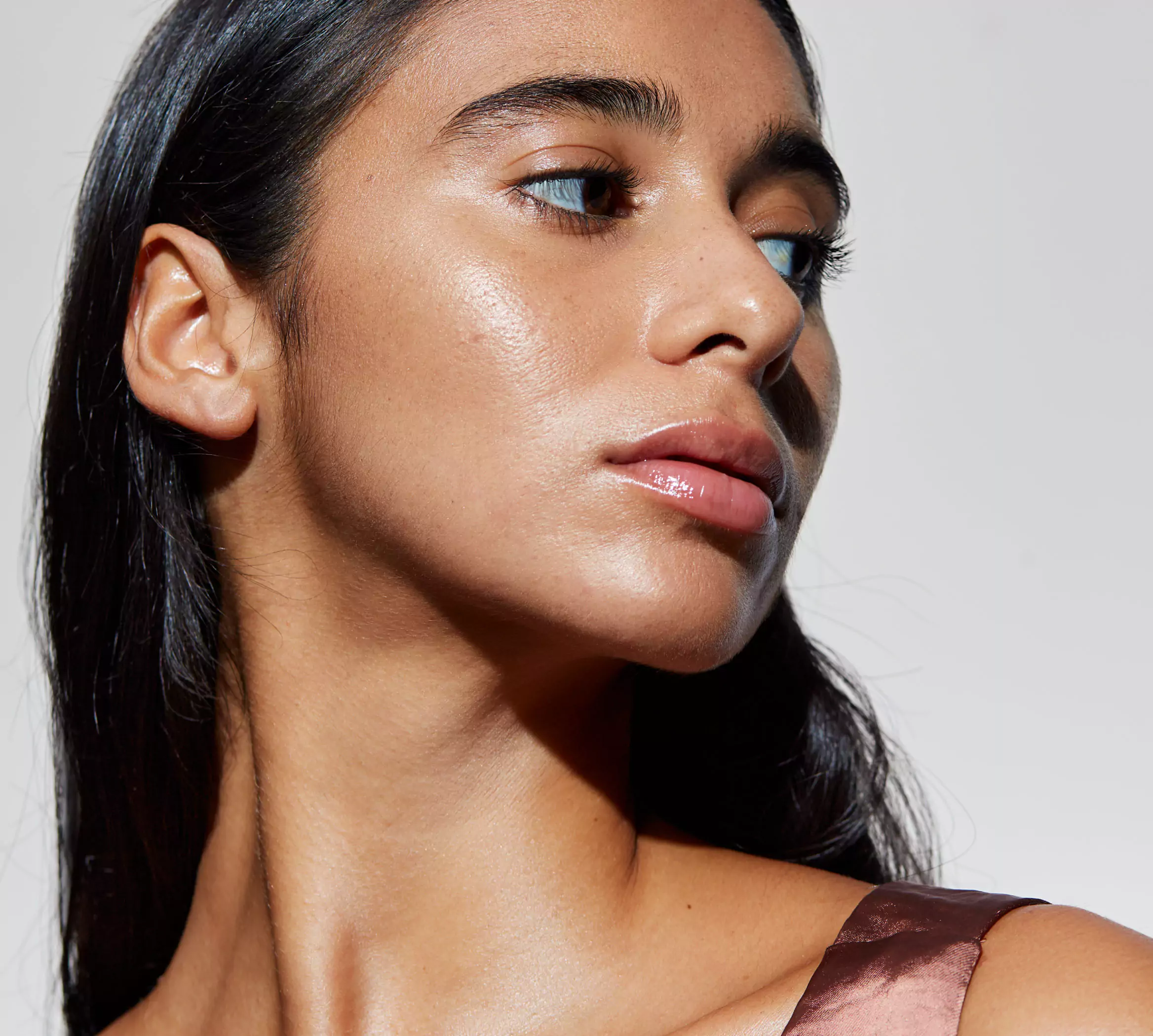 The Benefits & Importance Of Vitamin C For Your Skin Tira