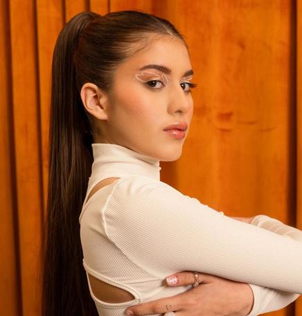 Lauri Garcia – Singer and Songwriter | Music Artist