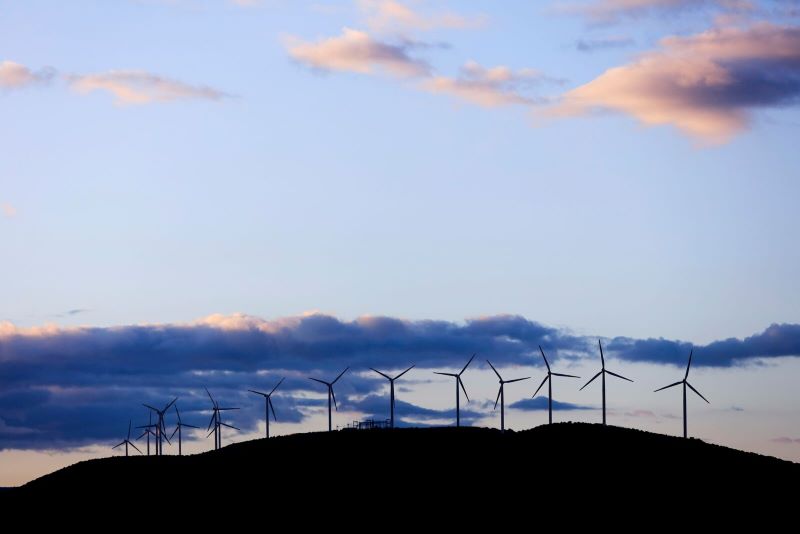 eolienne-champs-ciel-transition-energetique