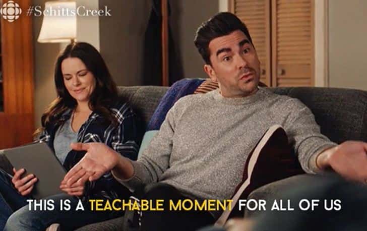 un personnage de série dis "this is a teachable moment for all of us"