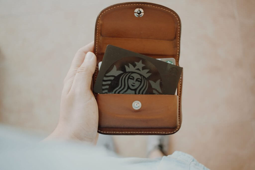 wallet with starbucks giftcard