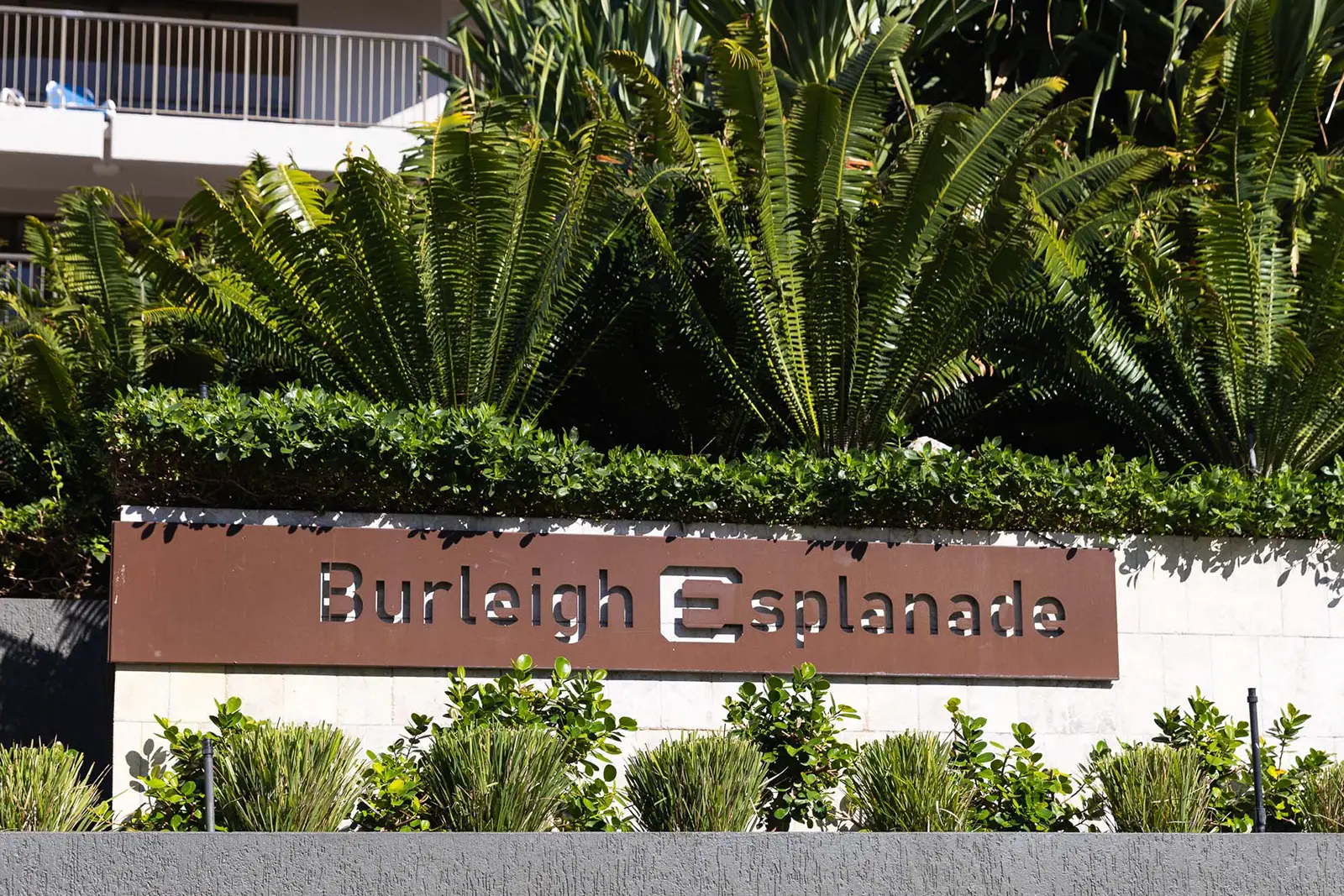 Burleigh Esplanade Brooke's Blooms