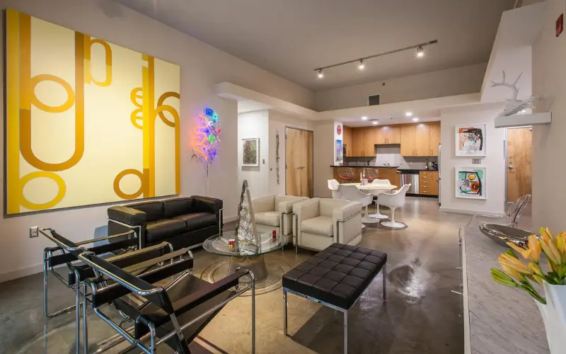 Main 3 Downtown