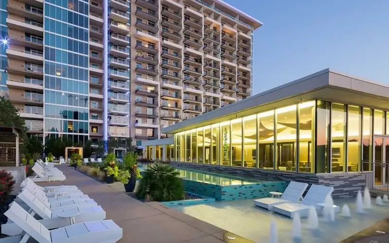 AMLI Design District