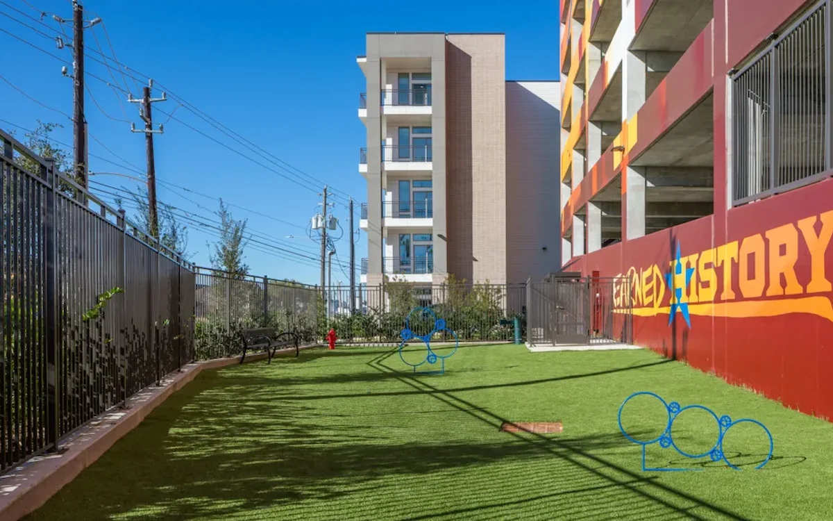 Bellrock Summer Street