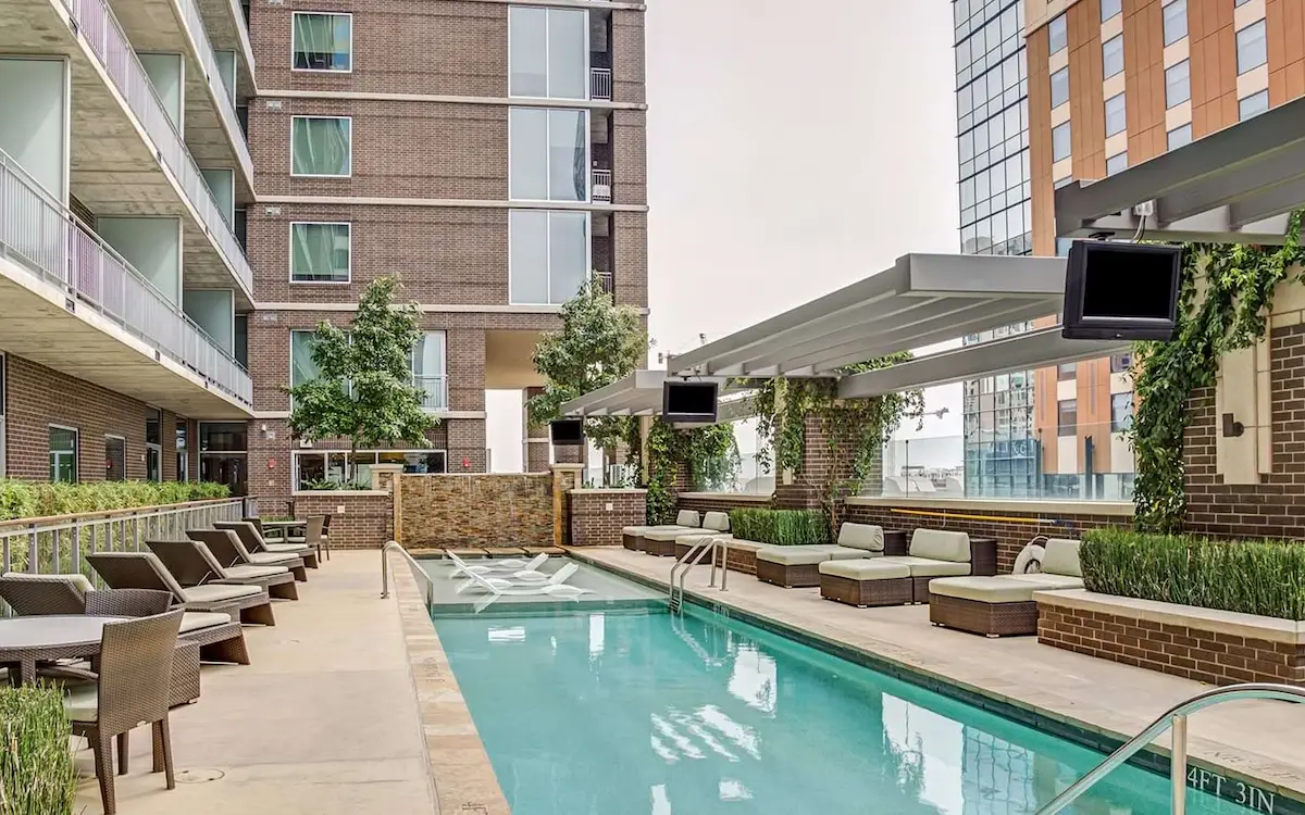 The Top 10 Best Rooftop Pool Apartments in Austin Lighthouse
