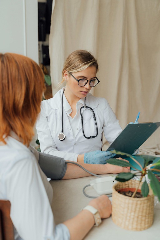 Urgent Care Nurse Job Description [Template]