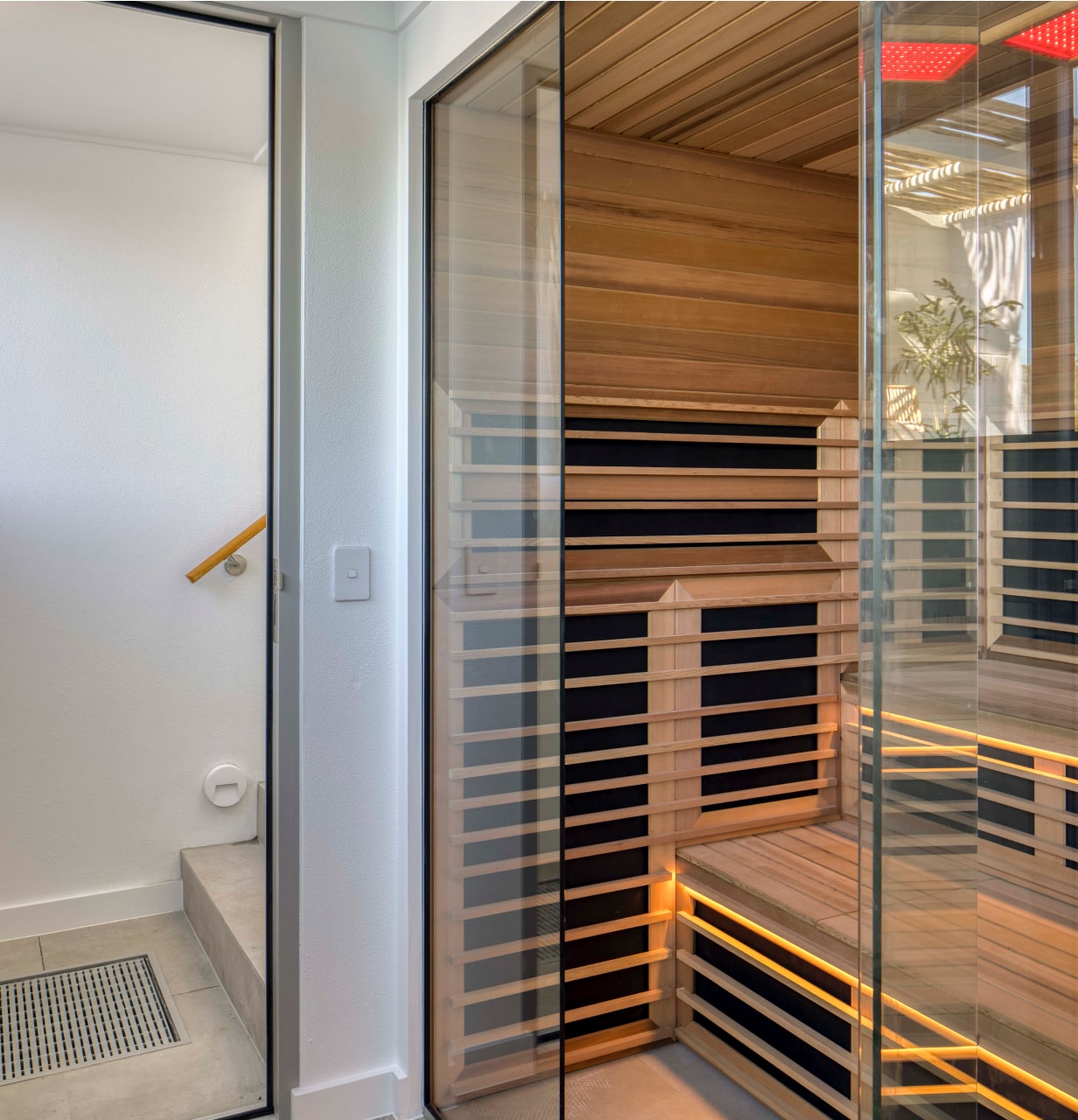 Sauna open door