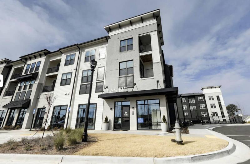 Sunshade Post | Completed Projects | Skyscape Canopies