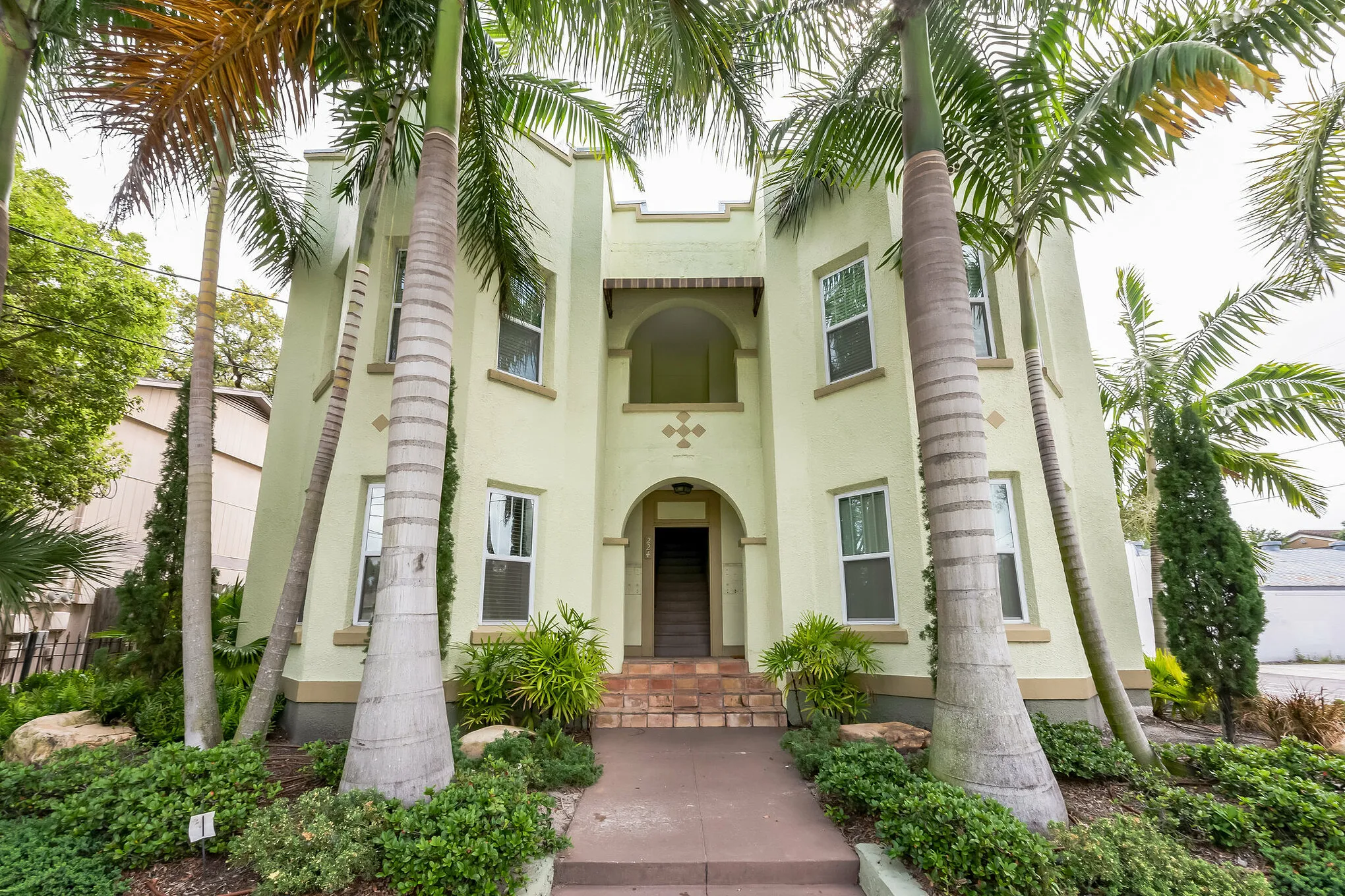 Innovo Living Hyde Park Tampa Apartments in Premier South Tampa Locations