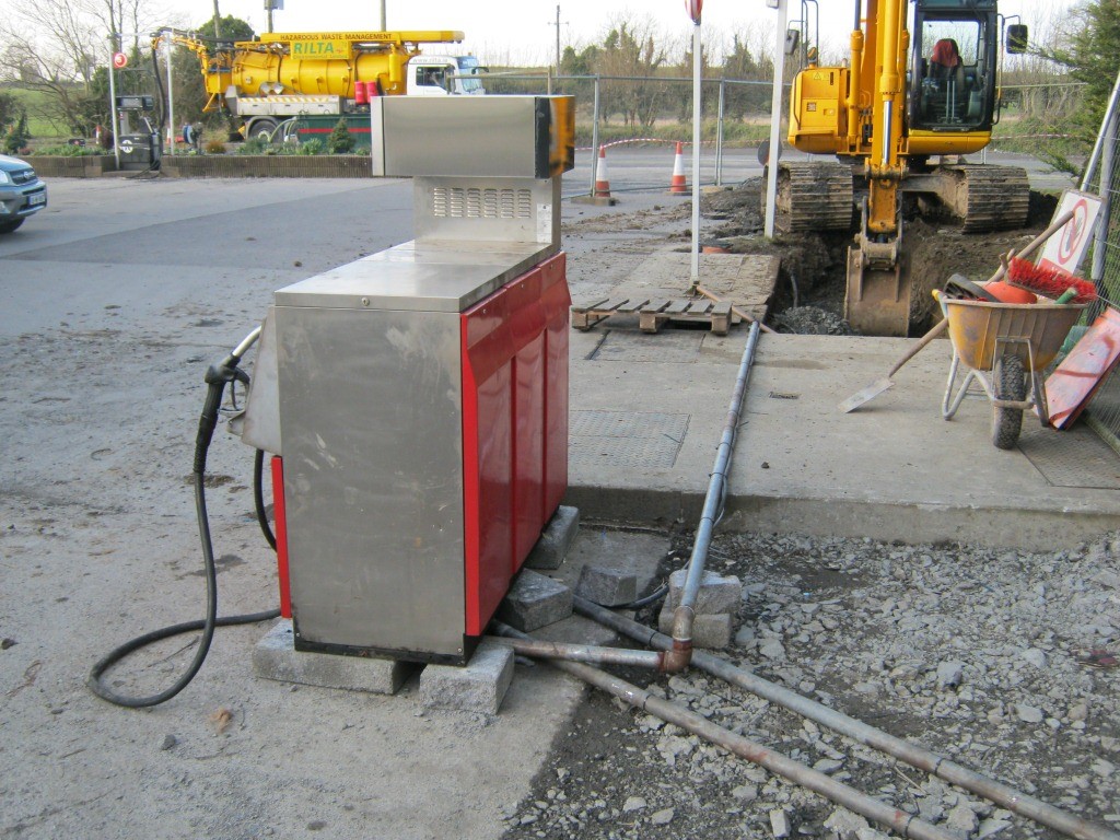 Oil Spill From Service Station Fuel Pump Projects OHES