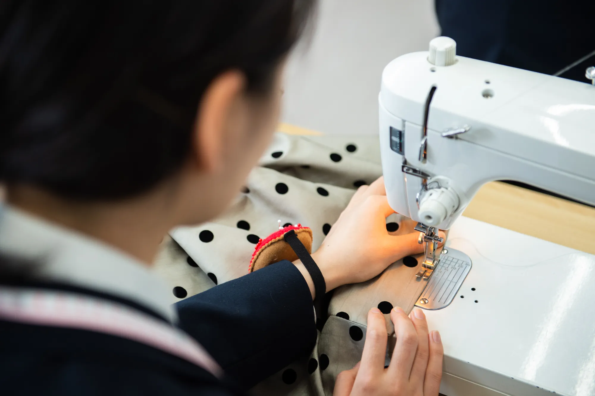 写真作品:服飾学校の学生(服飾高等専修学校・東京都東京都江東区)|カメラマン派遣のdeltaphoto