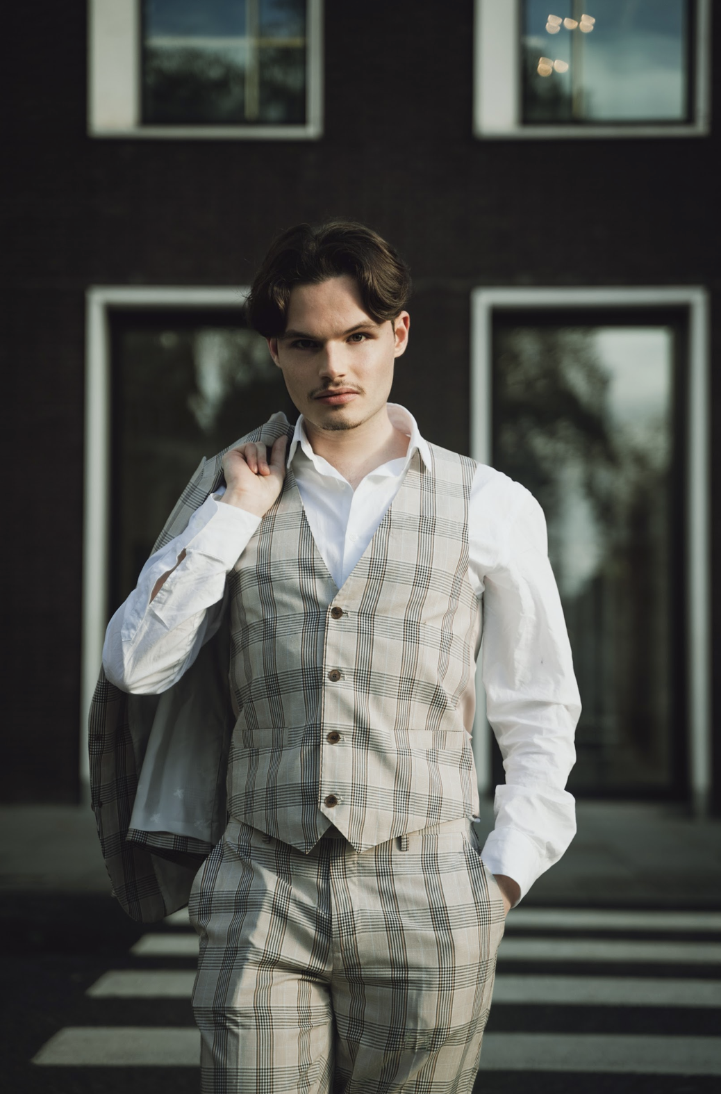 Meet Alexander Ron: An Inspiring Digital Creator