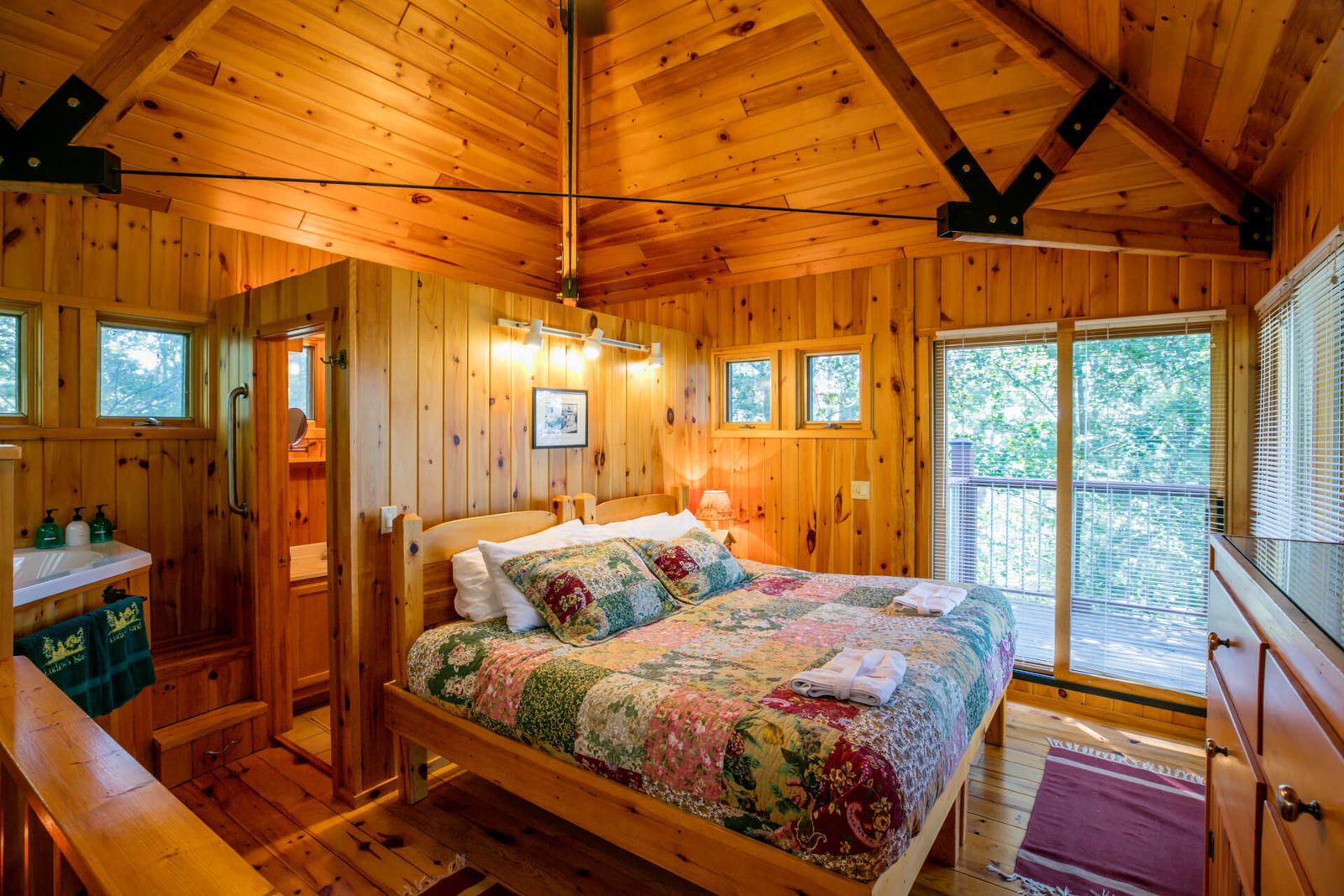 Dreamcatcher Ludlow's Island Resort Cabins