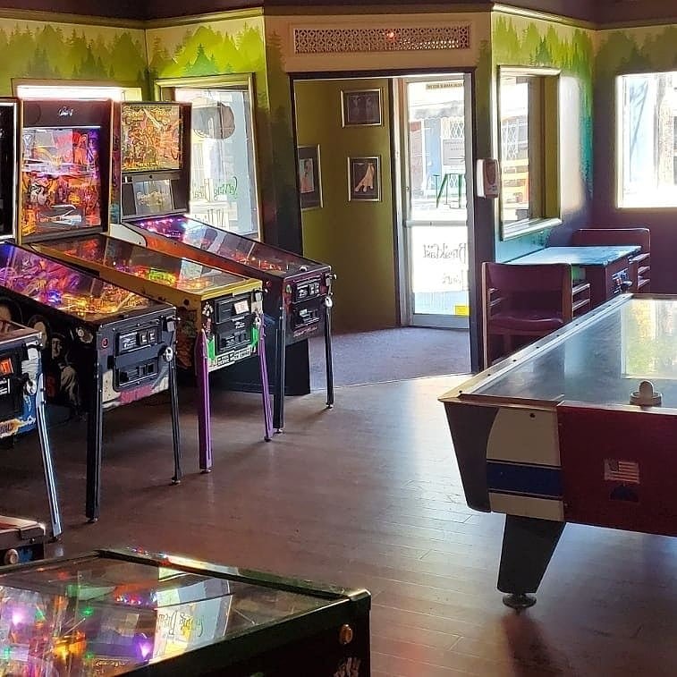 space room lounge portland or barcade pub