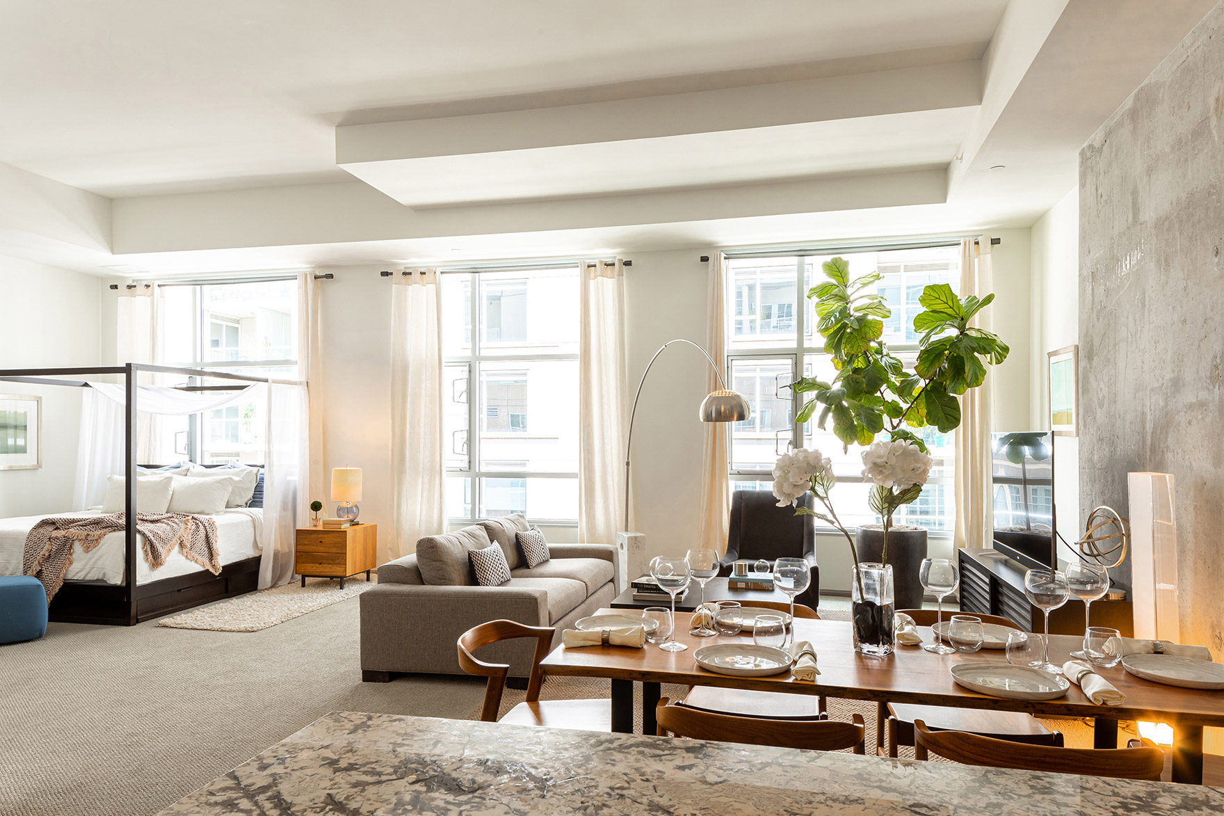 1600 VINE Home to Hollywood®