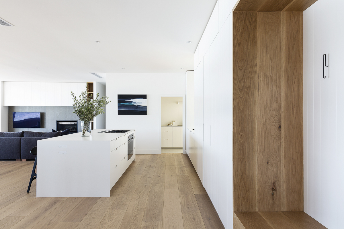 Acclimatising engineered wood flooring