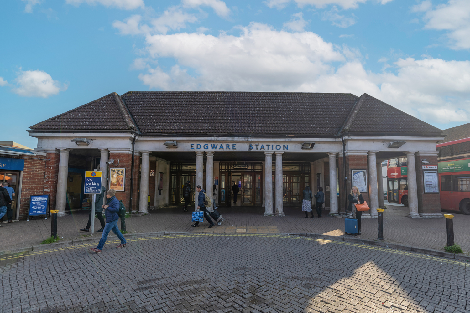 Edgwarebury Manor North West London, Rosebury Drive, Edgware SiteSales