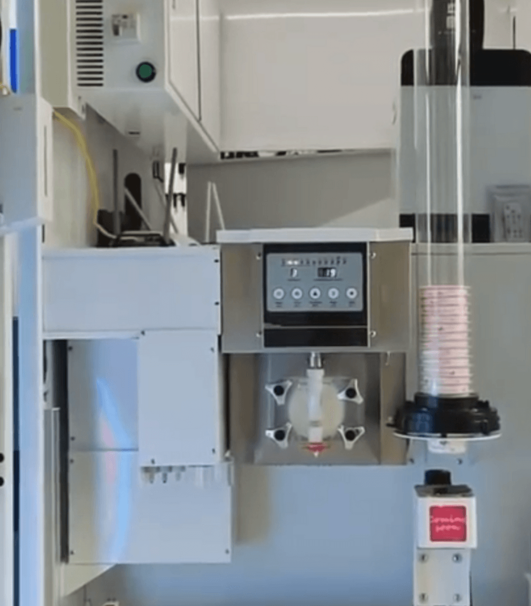 Bella's Automated robotic frozen yogurt machine