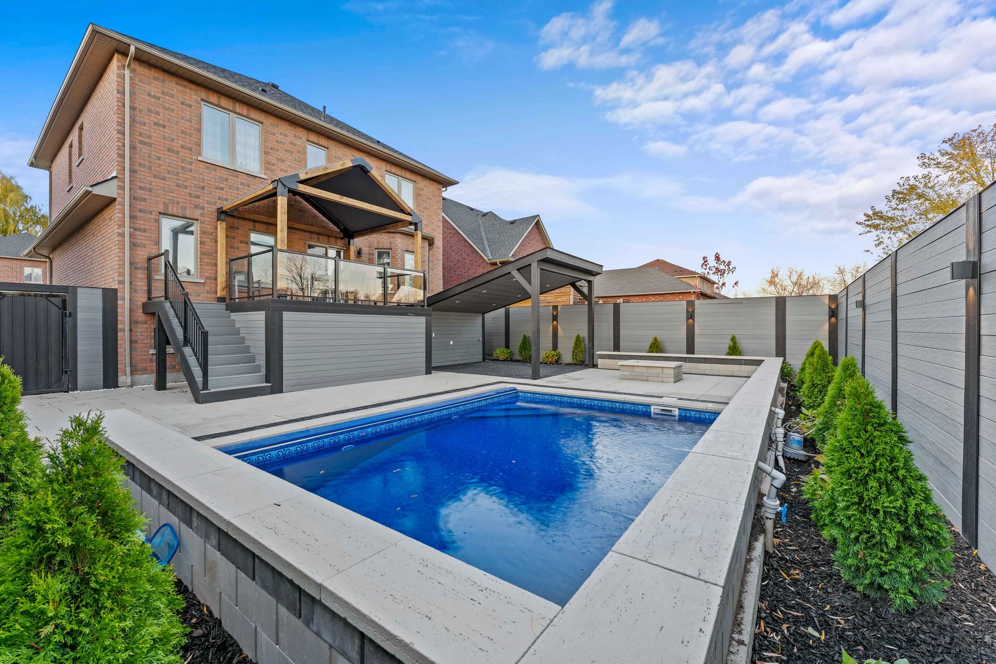 Visionary Design and Build Kitchener, Ontario Sky Sight Inc.